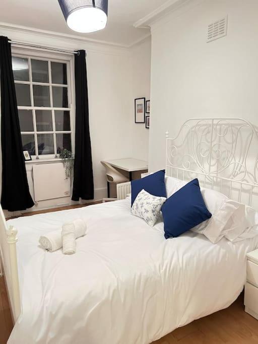 Lovely 2 Bed Flat In Soho! London Exterior photo