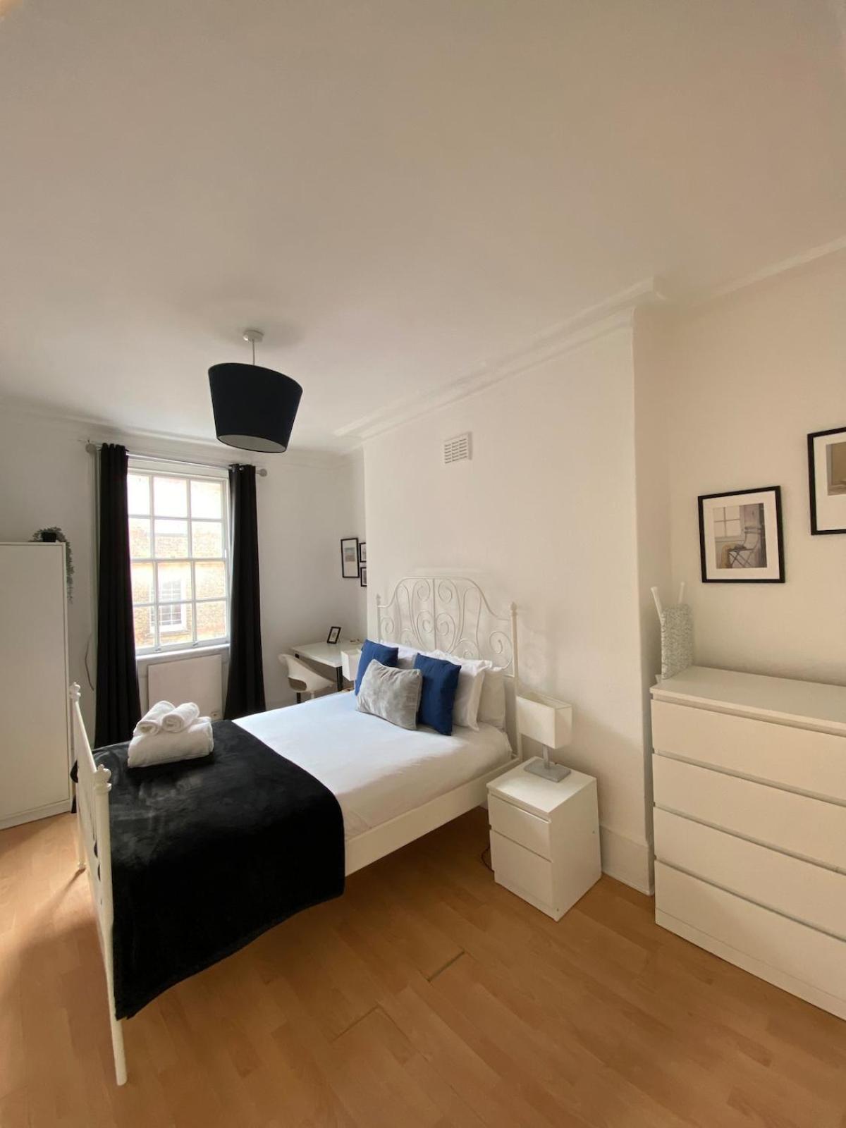 Lovely 2 Bed Flat In Soho! London Exterior photo